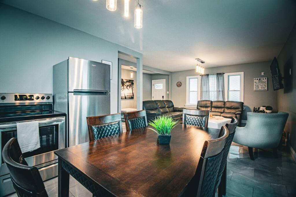 Comfortable 3Br, 1 Bath Close To The Falls Niagara Falls Ngoại thất bức ảnh